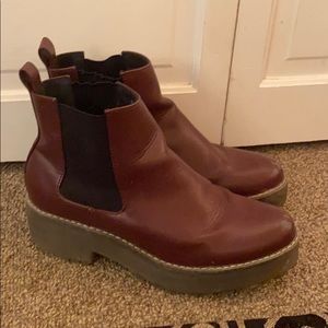 Chelsea Boots